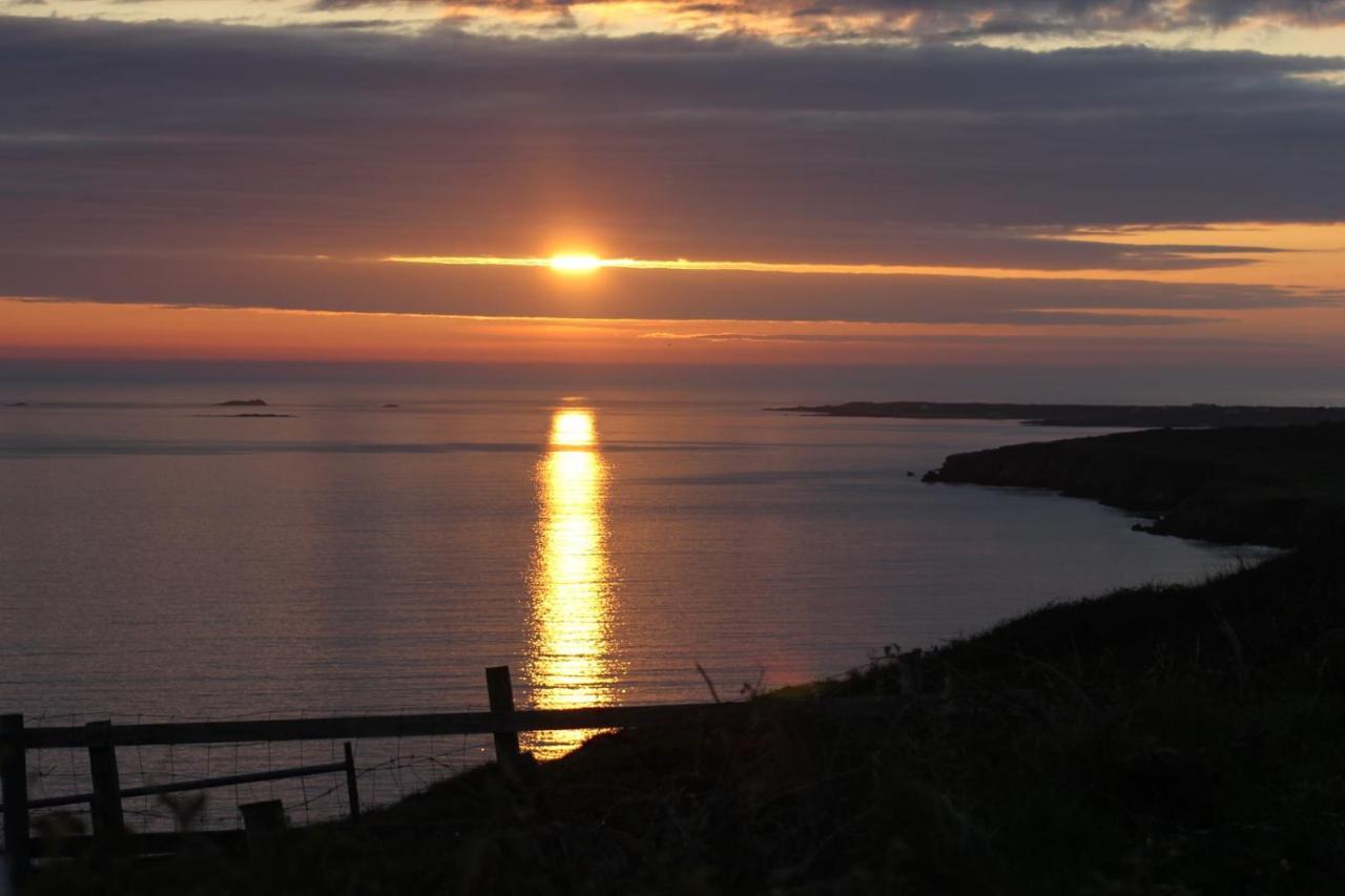 Clifden Bay Lodge Bagian luar foto